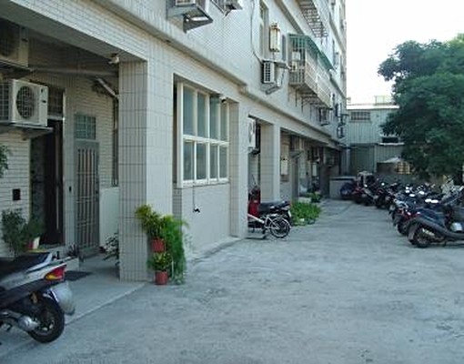 麥當勞站前英倫新套房 - Image 9
