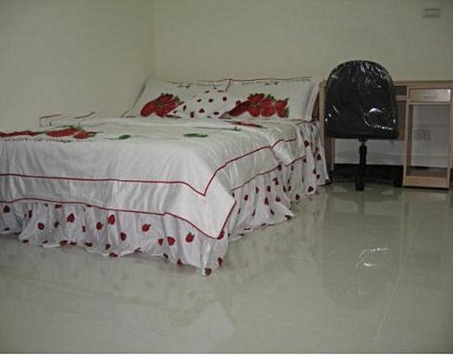 新埔捷運站對外窗套房出租 - Image 1