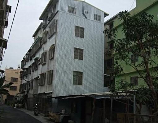 近和春、輔英、大發區多媒體網路美套房 - Image 1