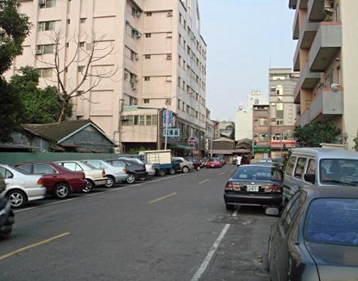 正市中心嘉職旁生活機能佳含家電家具包水電 - Image 1