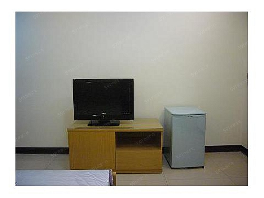 中型液晶全新電視