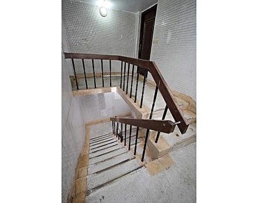 6樓大套房一女分租可炊無電梯近市府公捷站 - Image 2