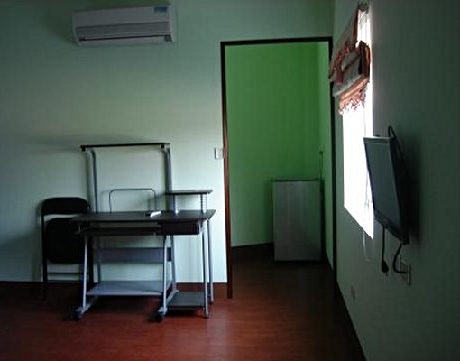 雙人套房使用太陽能熱水器讓你省電費 - Image 1