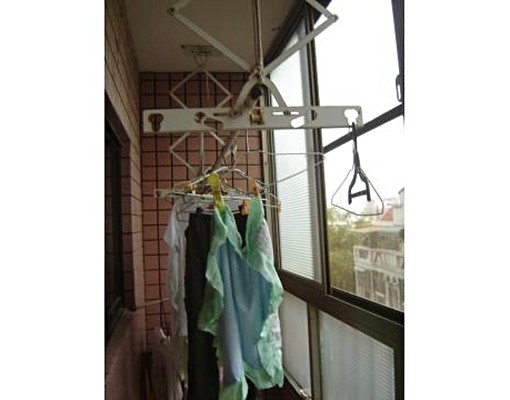 所有傢俱家電都有,人來就可入住三房兩廳 - Image 6
