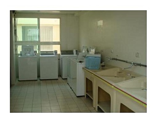 近台元科技園區、家樂福,全新套房 - Image 4