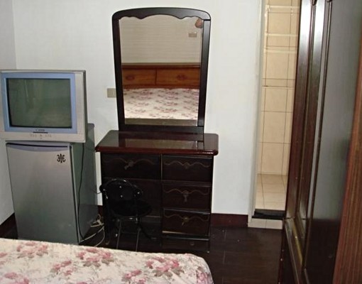 套房近遠東工業區,慈濟醫院,莊敬高職 - Image 1