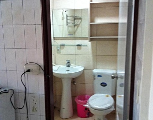 雅房近仁愛路,台北商業大學,限女住戶 - Image 2