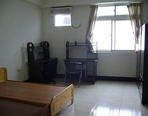 高級大套房,設備齊全,生活機能佳，台電電錶計費 - Image 3