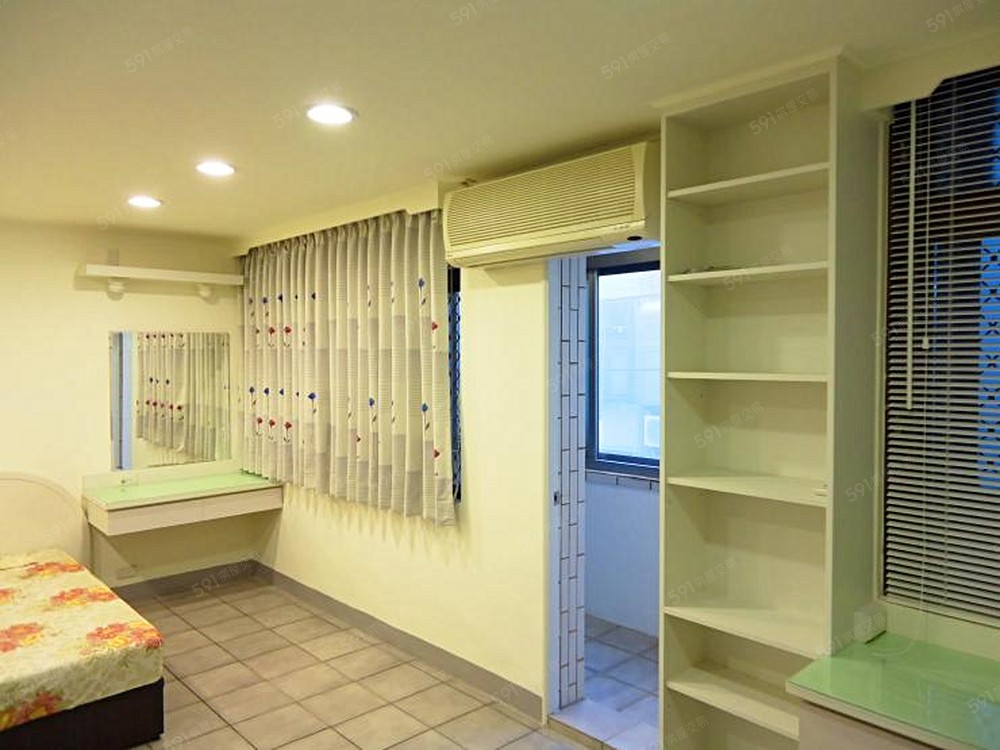 彩光極佳的落地窗