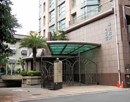 管理完善安全寧靜三分鐘捷運站 - Image 1
