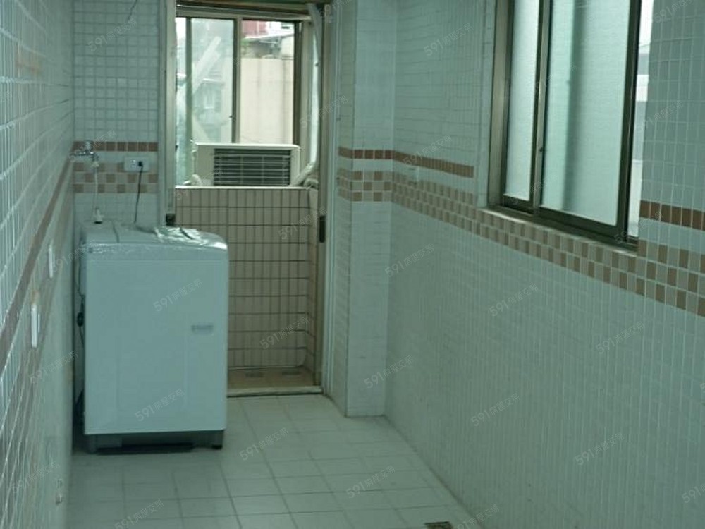 洗衣機與晒衣等公共空間