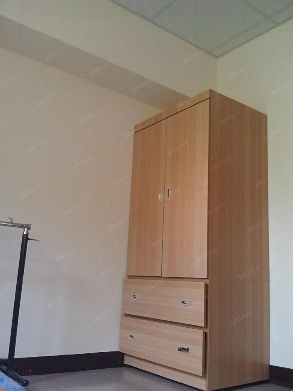 雅房/4坪/2F/6,800元