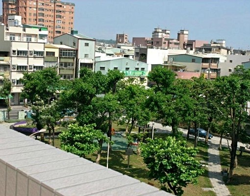 電梯雙人上下舖套房.近餐旅大學小港醫院 - Image 9