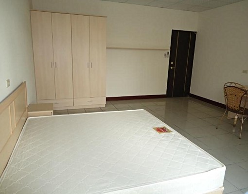 特價15000【溫馨小窩】附系統家具超讚 - Image 1