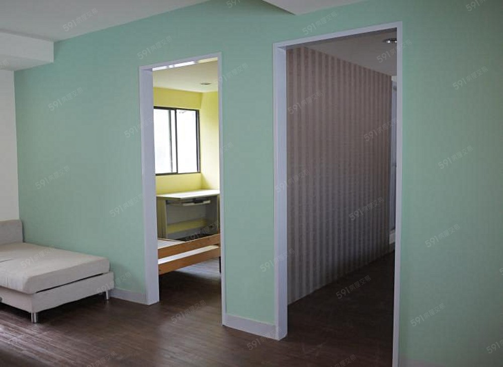 兩各房間的入口