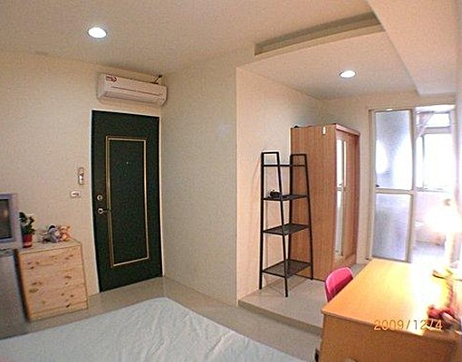 新埔站步行7分鐘,有窗,限女生1人 - Image 1