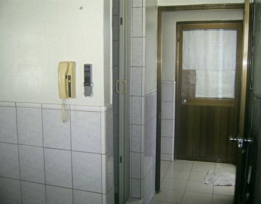 近屏教大月租3000供100M光籤第四台 - Image 3