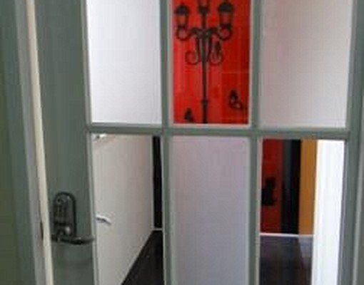 縣府風采，精裝修套房(含第四台.網路) - Image 2