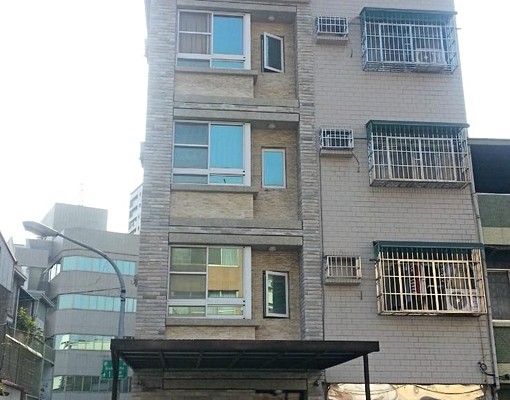 高應大附近,近建工路,透天分租套房 - Image 1