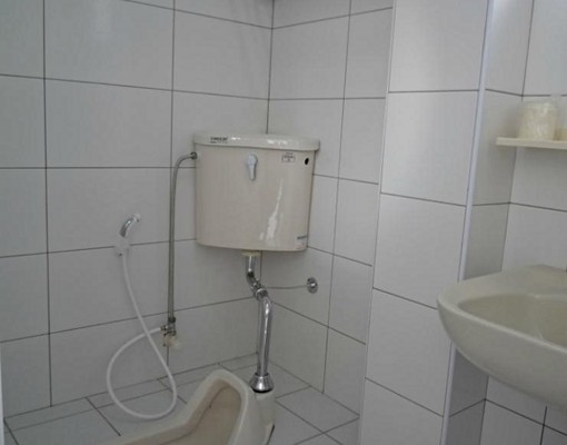 成大醫學院旁專人管理陽台窗戶光線足通風好 - Image 15