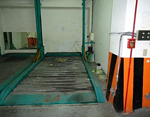 車位出租!近六張犁捷運站及敦南商業大樓 - Image 1