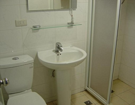 西門町鬧中取靜,全新裝修.生活機能健全 - Image 3