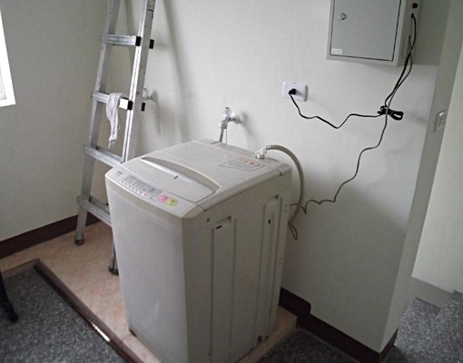 近輔英、大發工業區多媒體觀影經濟套房 - Image 6
