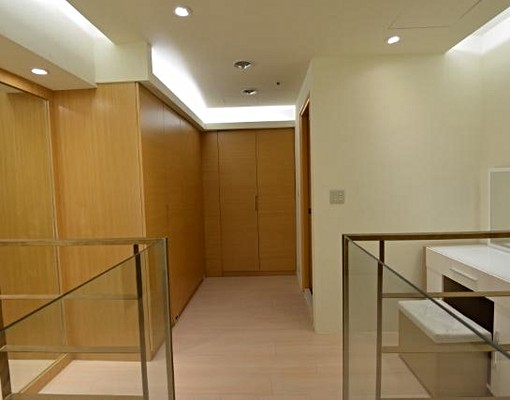 高鐵站前*總裁行館*挑高7米 - Image 8