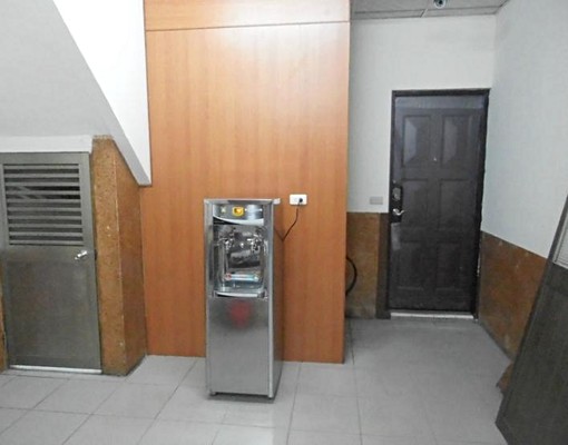 0937-332388~吳先生~套房出租 - Image 4