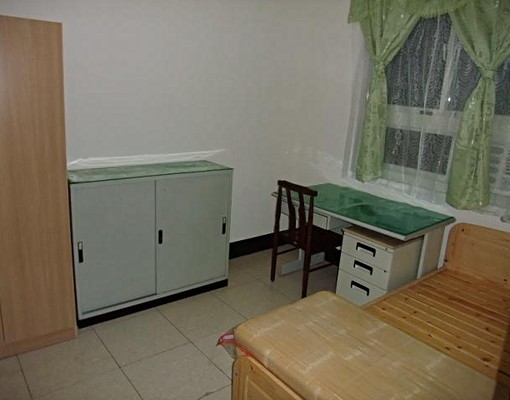 捷運府中站旁,精裝雅房 - Image 2