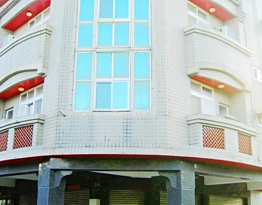 儒林公園旁套雅房出租含水含電含網路 - Image 1