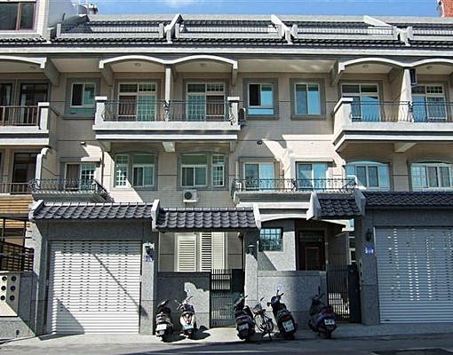 美崙生活環境佳優質大陽台套房 - Image 2