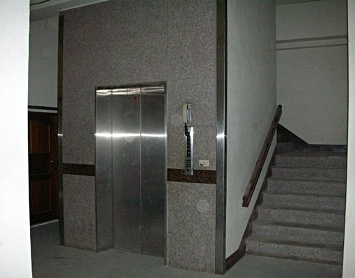 后里電梯套房位於市區生活機佳附室內機車位_A209 - Image 1