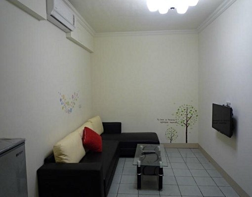 廚房可開伙有獨立洗衣機及大客廳城隍廟遠百 - Image 1