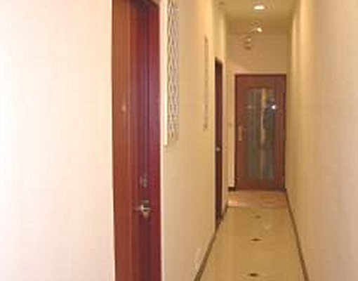 黃金套房----近捷運便宜出租 - Image 2