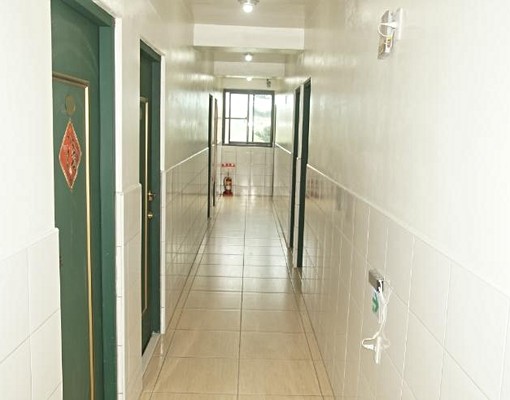 屋主自租沙發桌子中科數位全配套房天闊 - Image 8