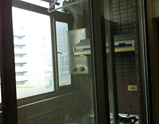 ﻿﻿屋況新,精裝修3米6挑高樓中樓 - Image 3
