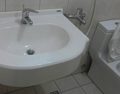 廣告戶套房特惠價5000／月 - Image 3