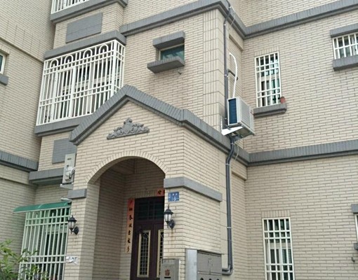 極品優質大坪數套房,交通方便,環境優美。 - Image 1
