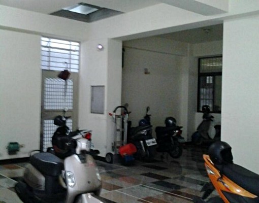 超新電梯獨立陽台套房,近成大，夢時代，雙人床 - Image 9