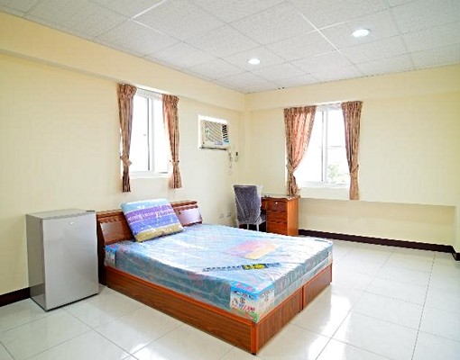 嶄新湖畔套房讓您回家像度假! - Image 1