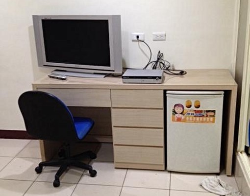 海山站2樓套房，中央路一段，裝潢新空間大 - Image 3