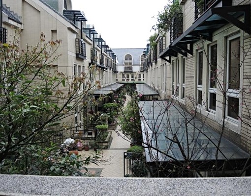 面花園,5900精緻雅房.通風採光佳. - Image 2