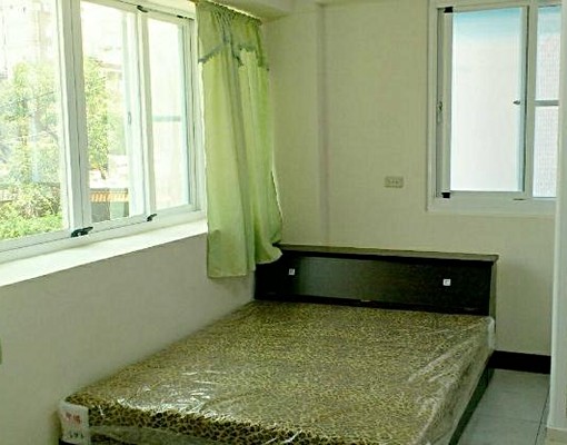 三多商圈透天電梯套房(近sogo大遠百) - Image 4