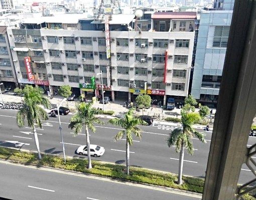 後驛捷運出口大廈新建學生分租套房 - Image 7