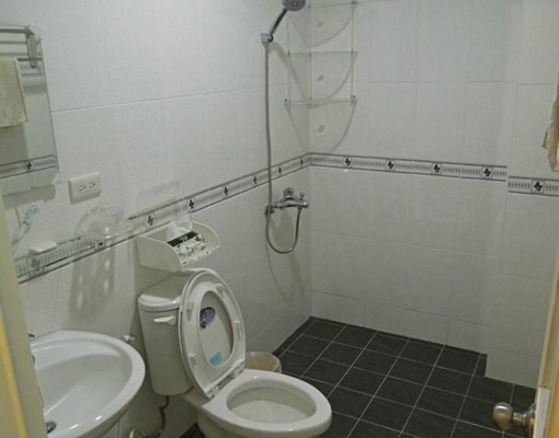 靠近高應大正修套房出租套房(直接電話詢問) - Image 4