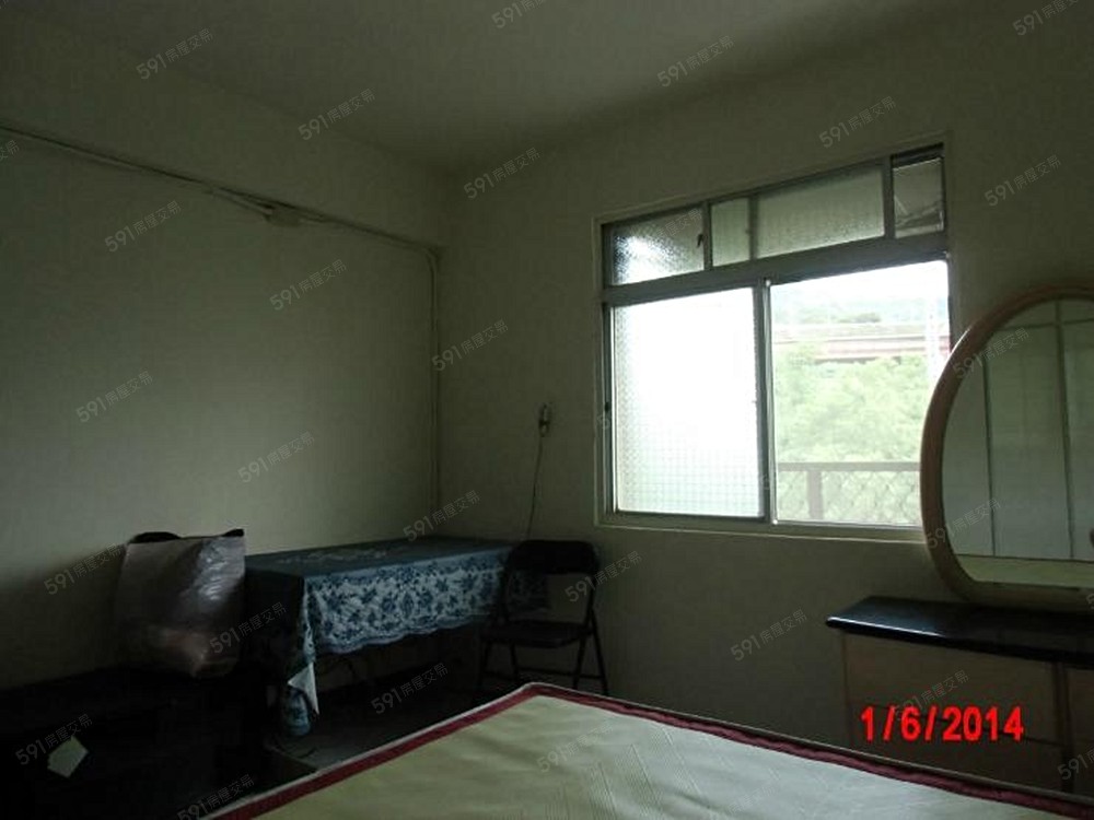 有桌椅電視第四台網路設備