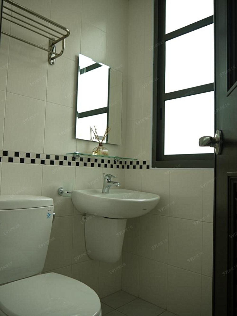 廁所開窗超通風