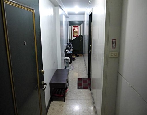 西門捷運獨立溫馨套房徵勤勞環保有禮貌者 - Image 7