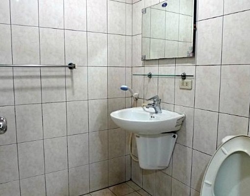 永安捷運站五分鐘路程.方便安靜的好住所 - Image 4